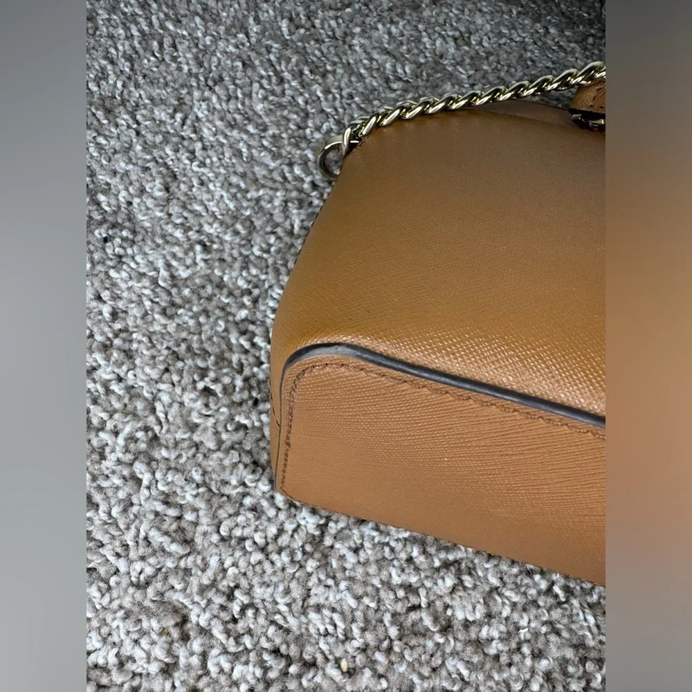 Michael Kors Jet Set Travel Tan Leather Dome Crossbody